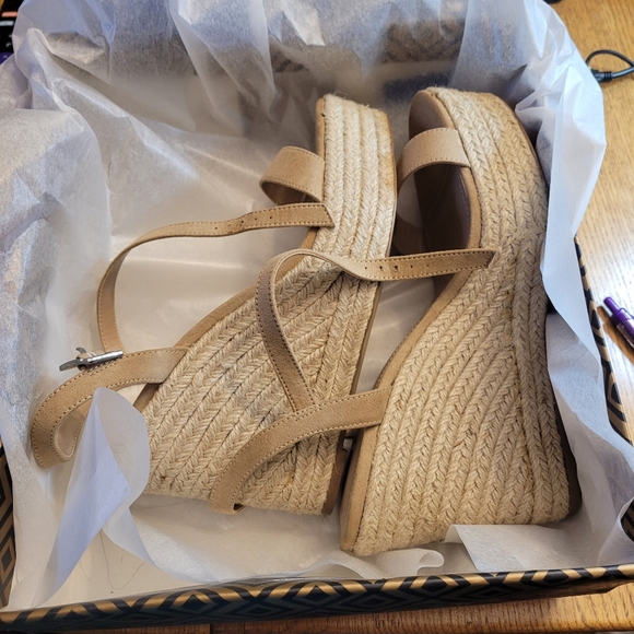 Ladies wedge Sandals - Picture 9 of 10